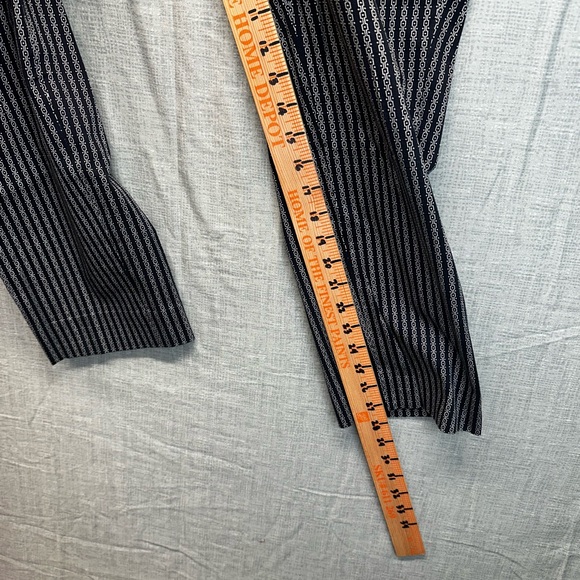 Brooks Brothers Natalie Fit size 14 navy blue and white pockets belt loop 2 pair - Picture 7 of 13